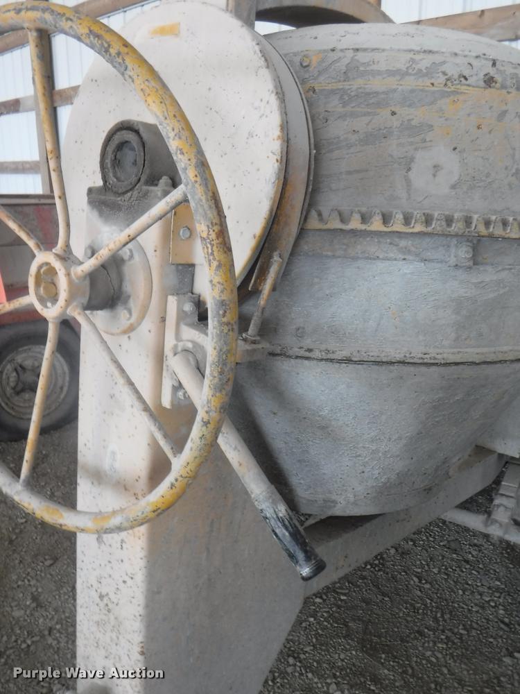 image for item DC5442 Gilson 6-ST-S cement mixer