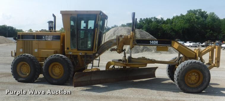 image for item DC5448 2000 Caterpillar 140H motor grader