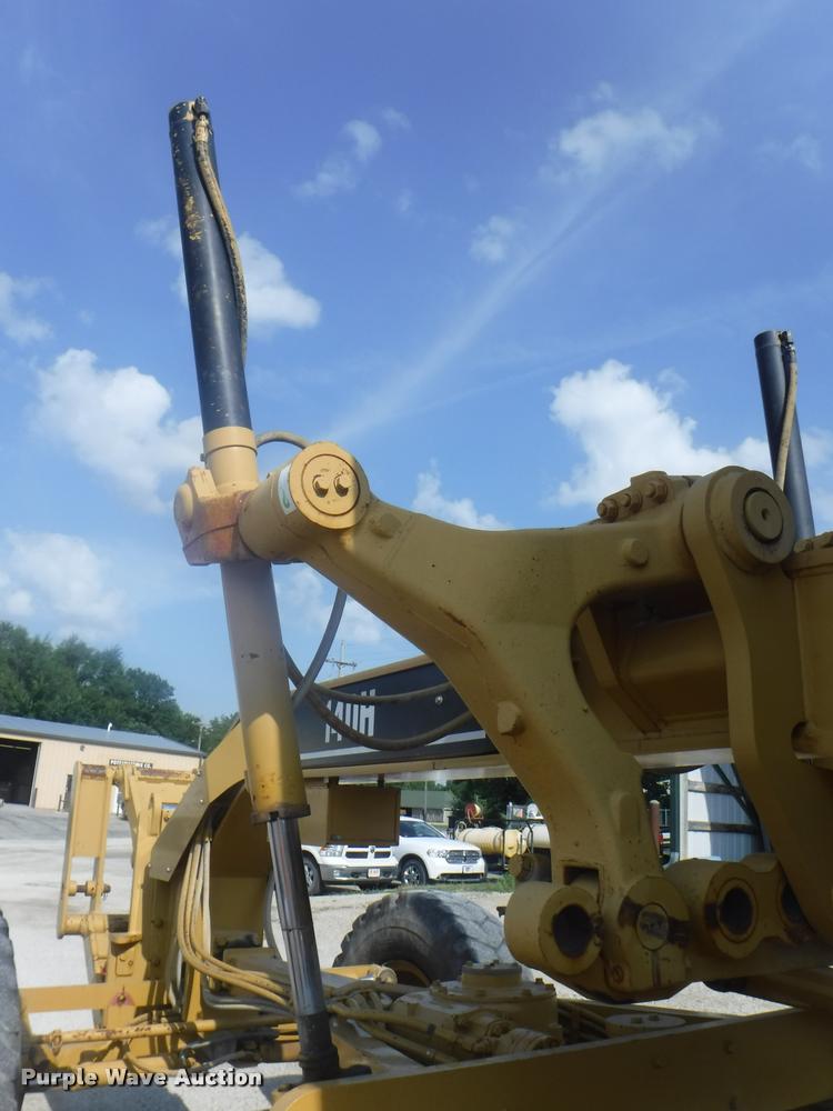 image for item DC5448 2000 Caterpillar 140H motor grader