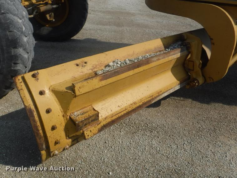 image for item DC5448 2000 Caterpillar 140H motor grader
