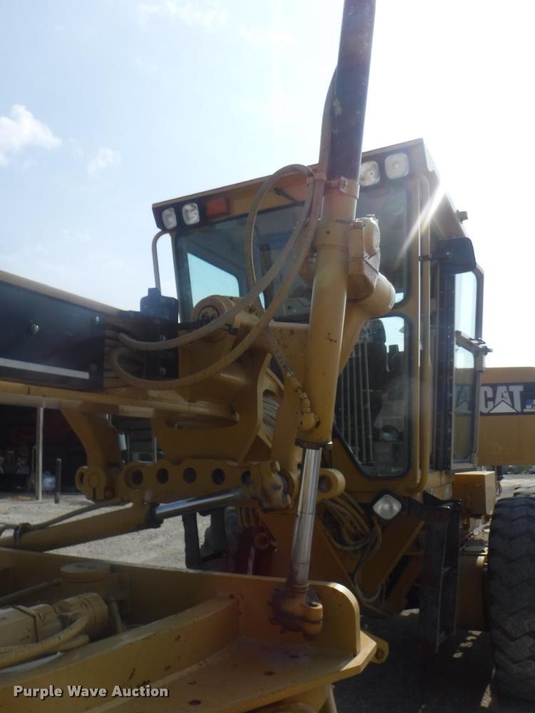 image for item DC5448 2000 Caterpillar 140H motor grader