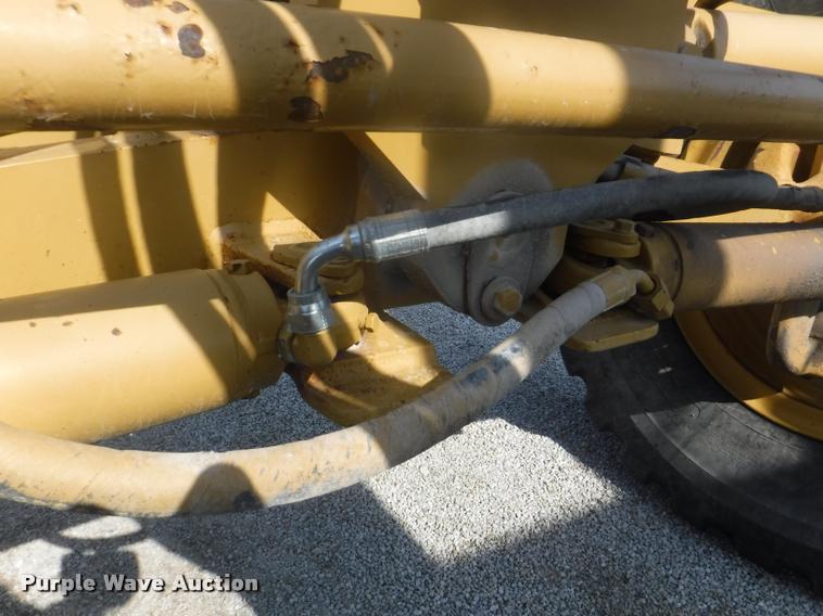 image for item DC5448 2000 Caterpillar 140H motor grader