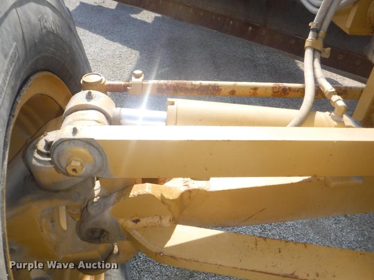 image for item DC5448 2000 Caterpillar 140H motor grader