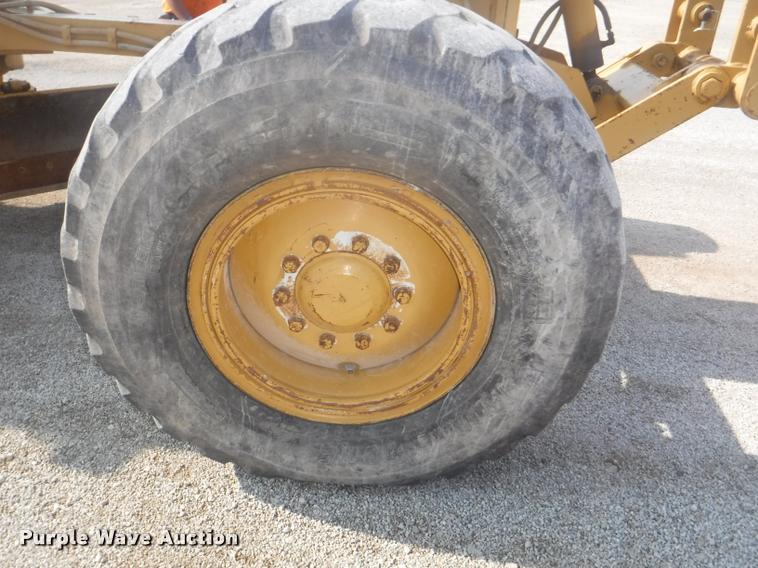 image for item DC5448 2000 Caterpillar 140H motor grader