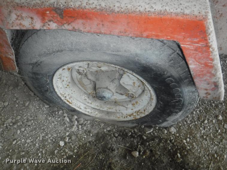 image for item DC5449 Smith 100 air compressor