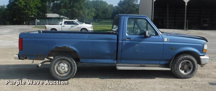 image for item DC5450 1992 Ford F150 pickup truck