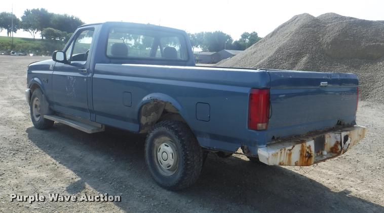 image for item DC5450 1992 Ford F150 pickup truck