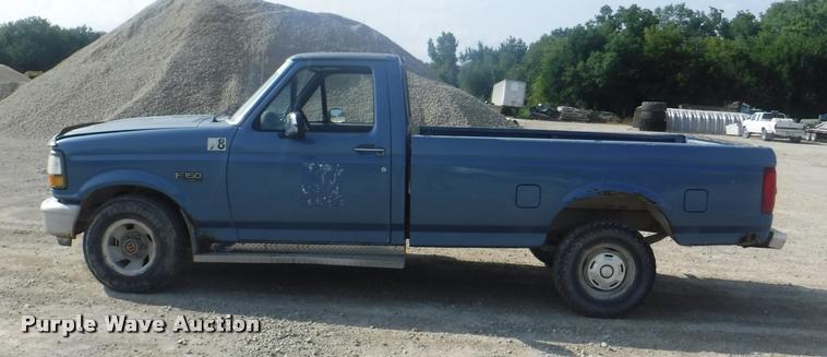 image for item DC5450 1992 Ford F150 pickup truck