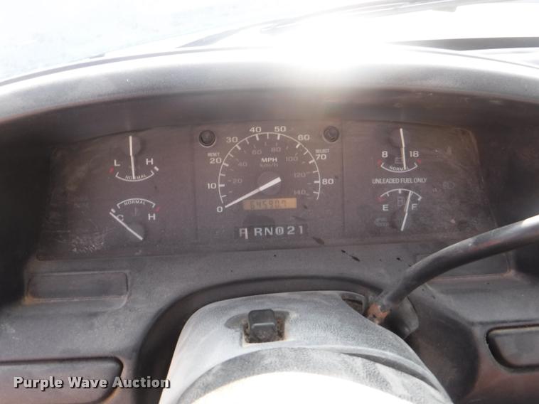 image for item DC5450 1992 Ford F150 pickup truck