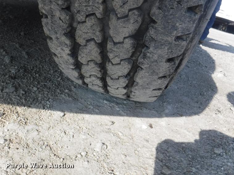 image for item DC5450 1992 Ford F150 pickup truck