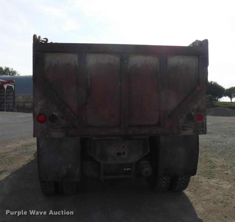 image for item DC5451 1989 Ford LTL9000 dump truck