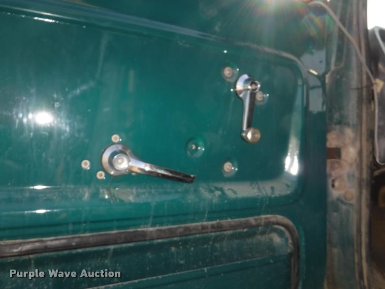 image for item DC5451 1989 Ford LTL9000 dump truck