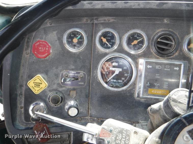 image for item DC5451 1989 Ford LTL9000 dump truck