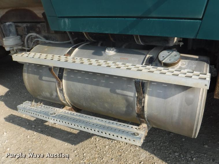 image for item DC5451 1989 Ford LTL9000 dump truck