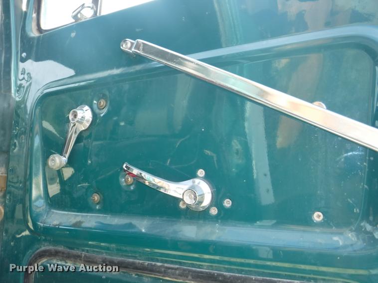 image for item DC5451 1989 Ford LTL9000 dump truck