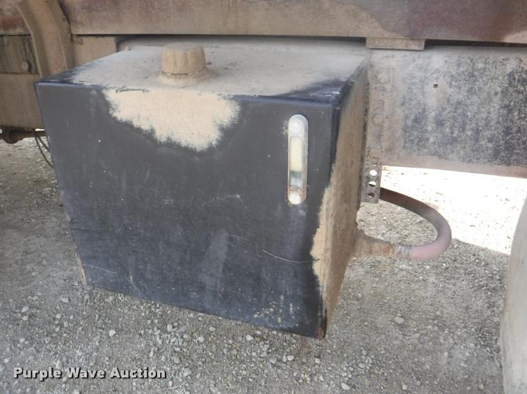 image for item DC5451 1989 Ford LTL9000 dump truck