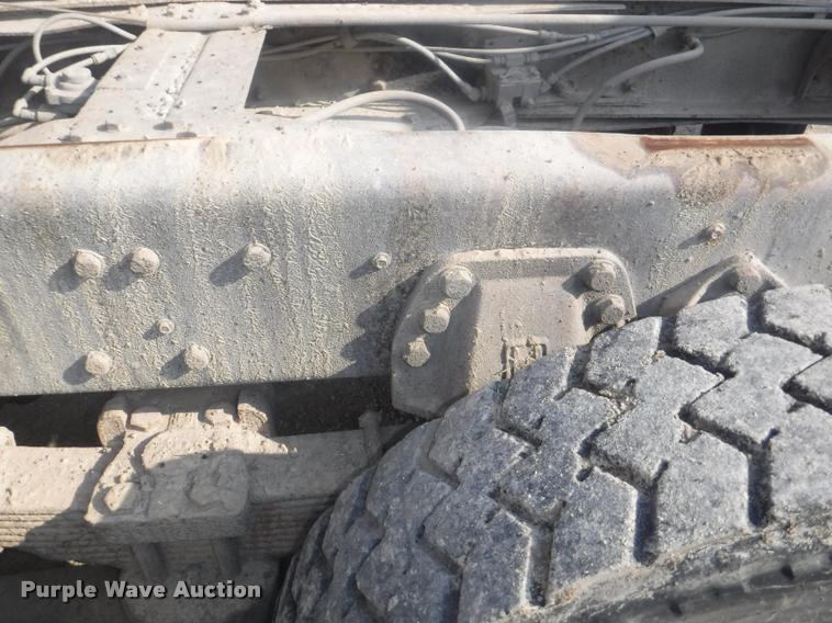 image for item DC5451 1989 Ford LTL9000 dump truck