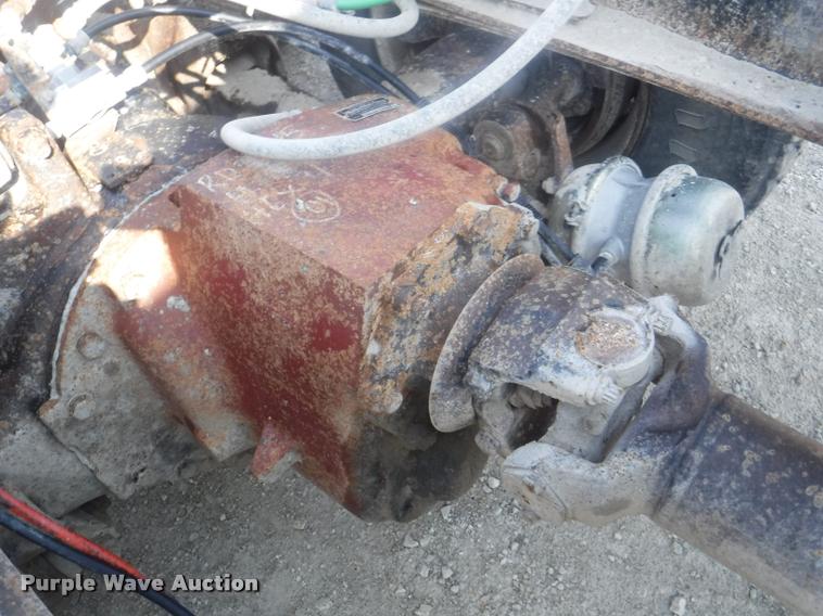 image for item DC5452 1994 Ford LT9000 truck cab and chassis