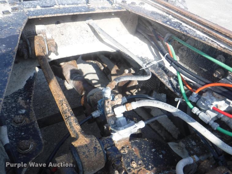 image for item DC5452 1994 Ford LT9000 truck cab and chassis