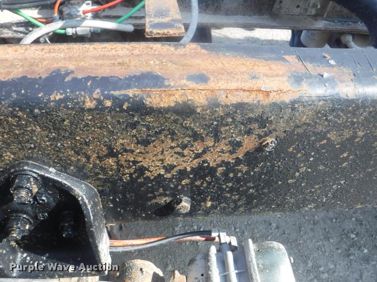 image for item DC5452 1994 Ford LT9000 truck cab and chassis