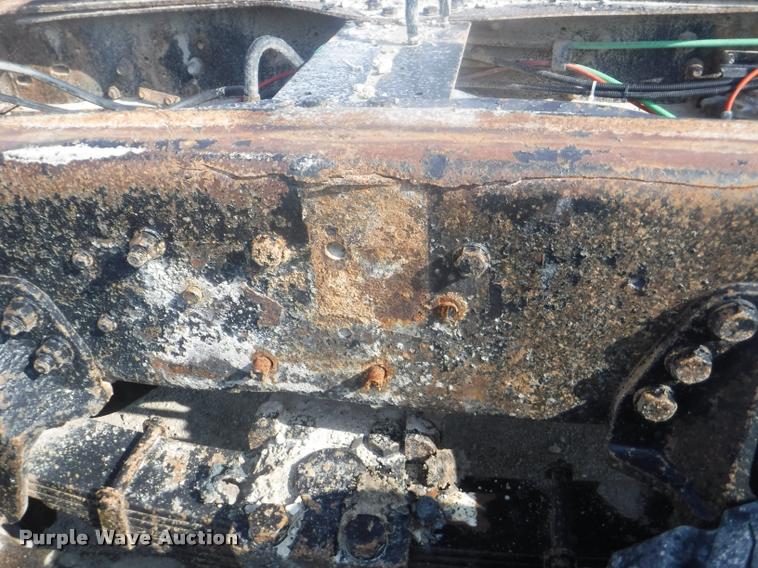 image for item DC5452 1994 Ford LT9000 truck cab and chassis