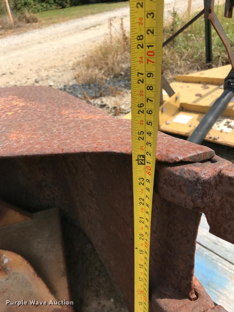 image for item DC6809 Backhoe attachments