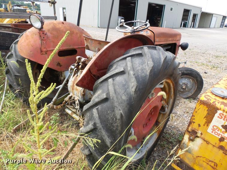 image for item DC6810 1963 Massey-Ferguson MF35 tractor