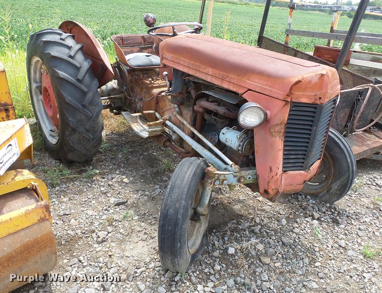 image for item DC6810 1963 Massey-Ferguson MF35 tractor