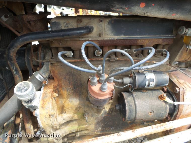 image for item DC6810 1963 Massey-Ferguson MF35 tractor