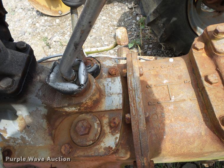 image for item DC6810 1963 Massey-Ferguson MF35 tractor