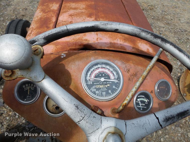 image for item DC6810 1963 Massey-Ferguson MF35 tractor
