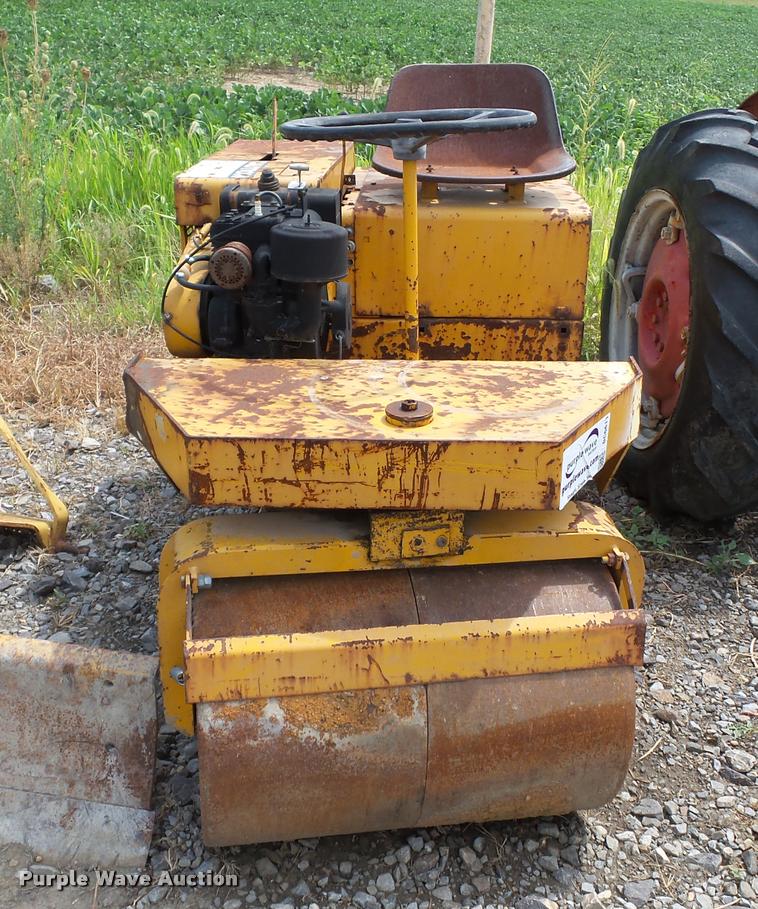 image for item DC6811 Stow Western R2000 double drum roller