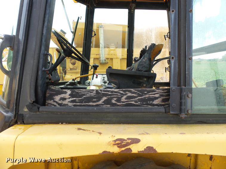 image for item DC6817 1990 John Deere 310C backhoe