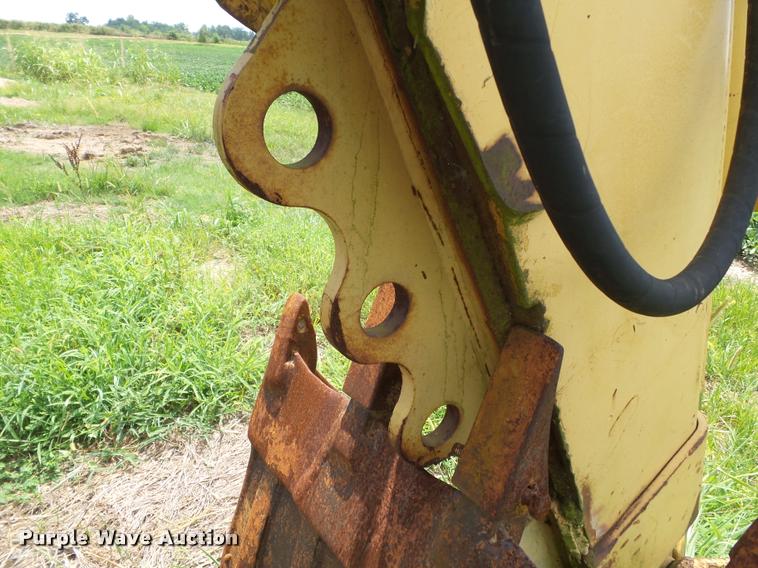 image for item DC6817 1990 John Deere 310C backhoe