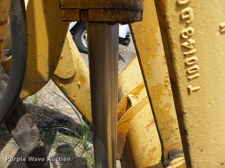 image for item DC6817 1990 John Deere 310C backhoe