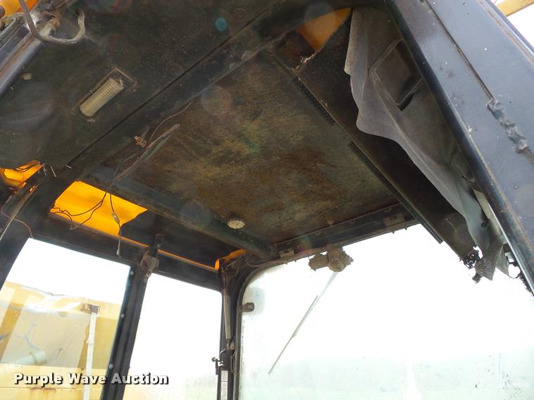 image for item DC6817 1990 John Deere 310C backhoe