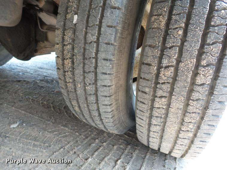 image for item DC6818 1991 Chevrolet P30 delivery van