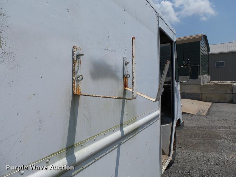 image for item DC6818 1991 Chevrolet P30 delivery van