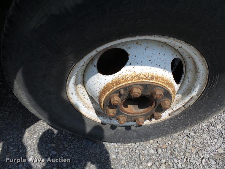 image for item DC6818 1991 Chevrolet P30 delivery van