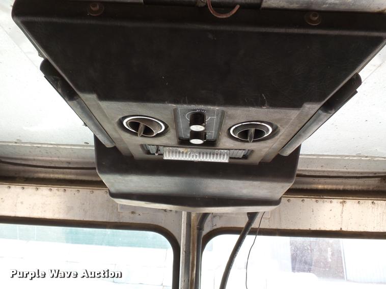 image for item DC6818 1991 Chevrolet P30 delivery van