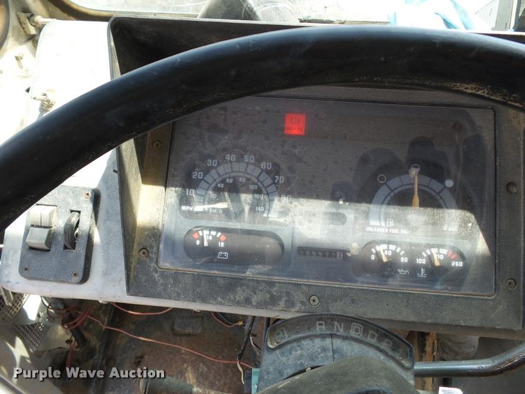 image for item DC6818 1991 Chevrolet P30 delivery van