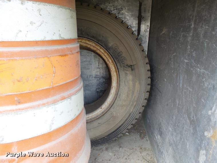 image for item DC6820 1978 Ford 700 delivery truck