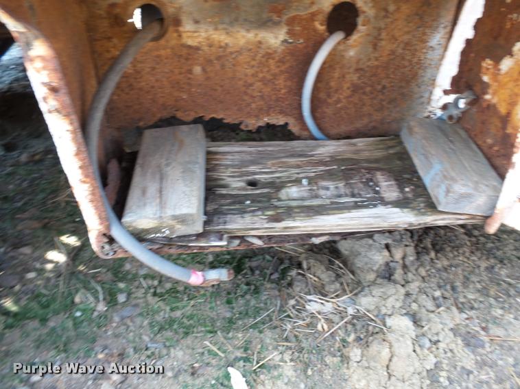 image for item DC6820 1978 Ford 700 delivery truck