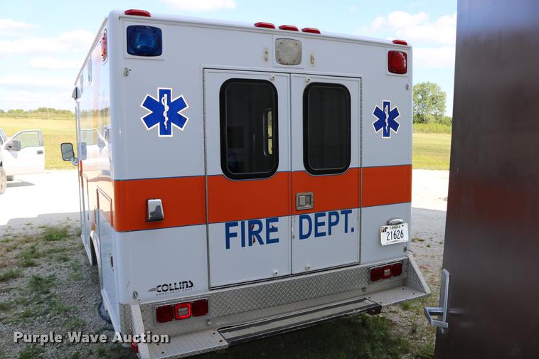 image for item DD0182 1988 Ford Econoline E350 ambulance