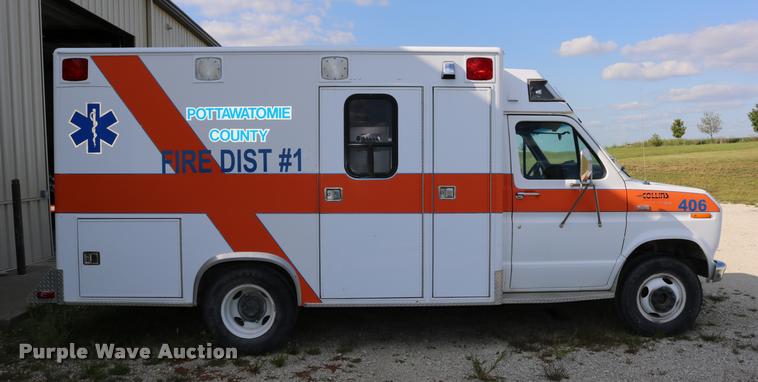 image for item DD0182 1988 Ford Econoline E350 ambulance