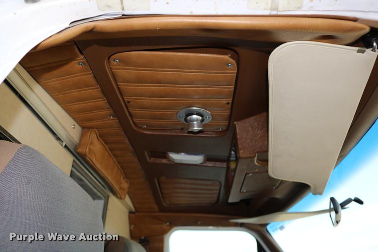 image for item DD0182 1988 Ford Econoline E350 ambulance