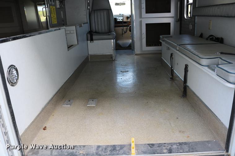image for item DD0182 1988 Ford Econoline E350 ambulance