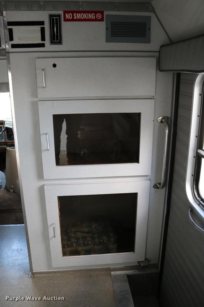 image for item DD0182 1988 Ford Econoline E350 ambulance