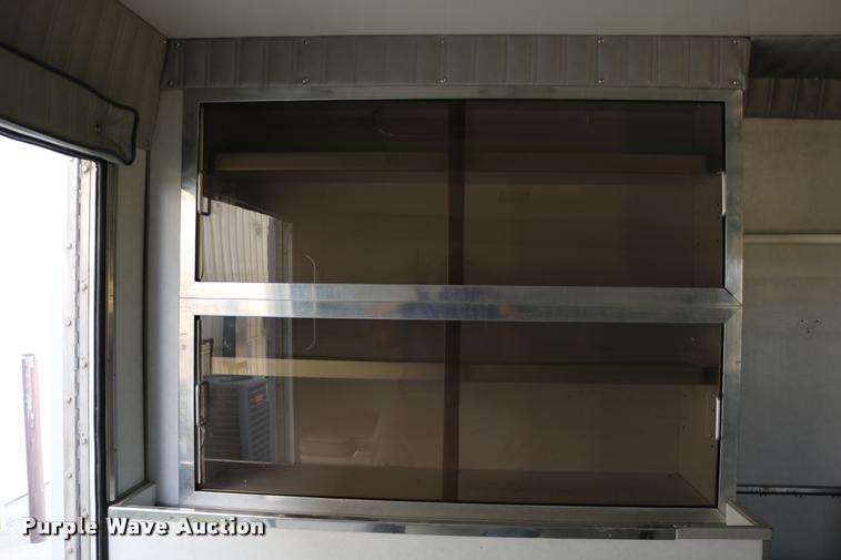 image for item DD0182 1988 Ford Econoline E350 ambulance