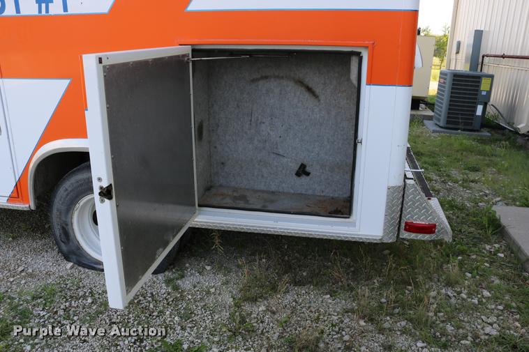 image for item DD0182 1988 Ford Econoline E350 ambulance